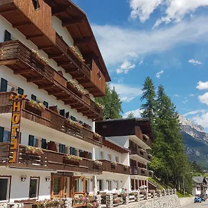 Des Alpes 3*, Cortina dʼAmpezzo Włochy